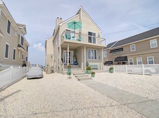 9415 Sunset Dr, Stone Harbor, NJ 08247