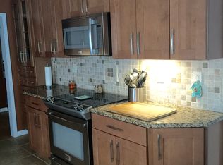 2032 Benedict Cir, Saint Albans, WV 25177