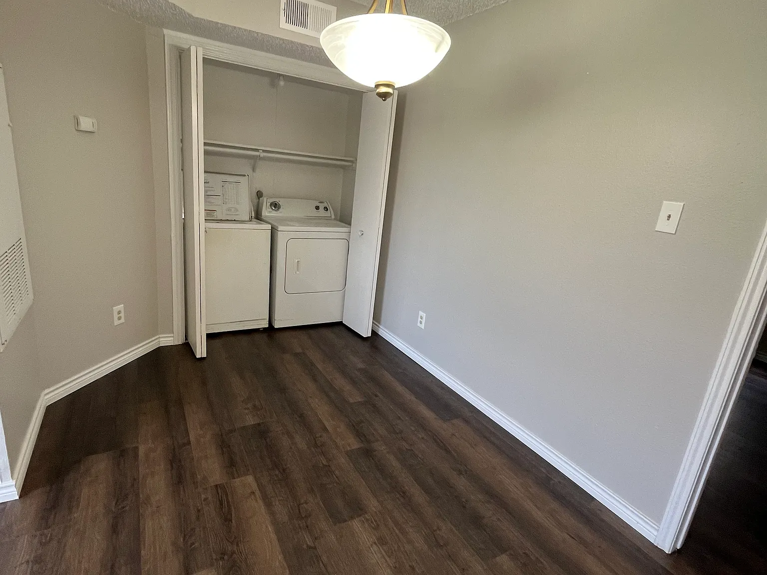 1 bed, 700 sqft, $895 — Photo 2