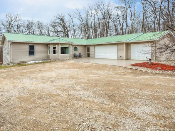 10100 Maple Ln, Detroit Lakes, MN 56501