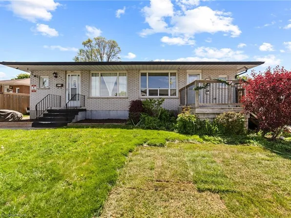 807 Patterson Pl #B, Cambridge, ON N3H 2N2