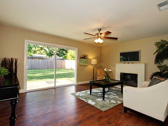 4th image of 120 Penaranda Dr