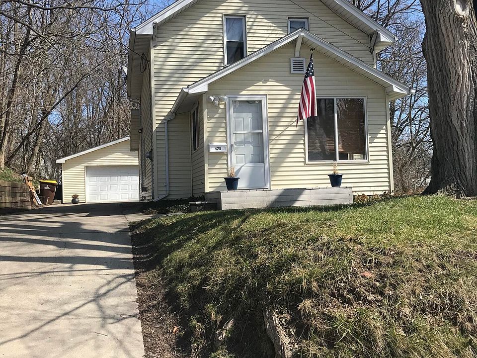 1st image of 428 Baldie St