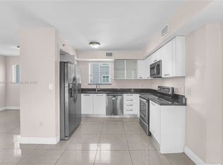 1662 Hayes St, Hollywood, FL 33020