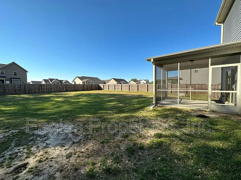 215 Ingram Fields Dr — Photo 20