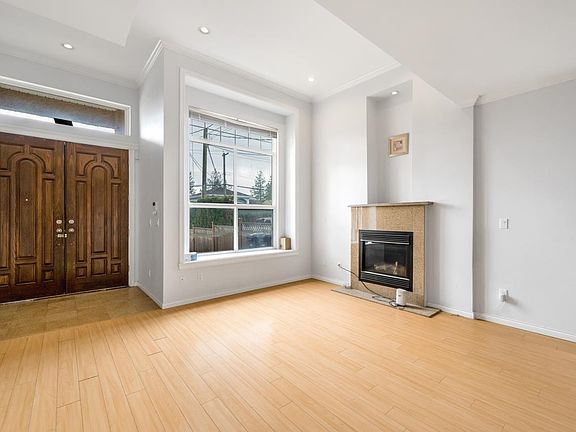 5th image of 5898 Rumble St