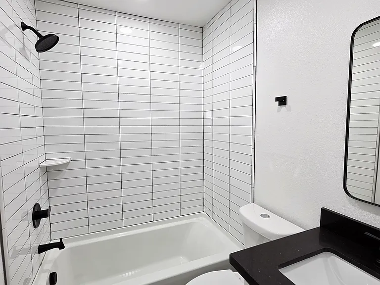123 W Missouri Ave #8 — Photo 4