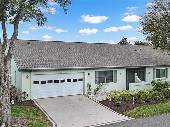 2nd image of 1415 Langley Dr