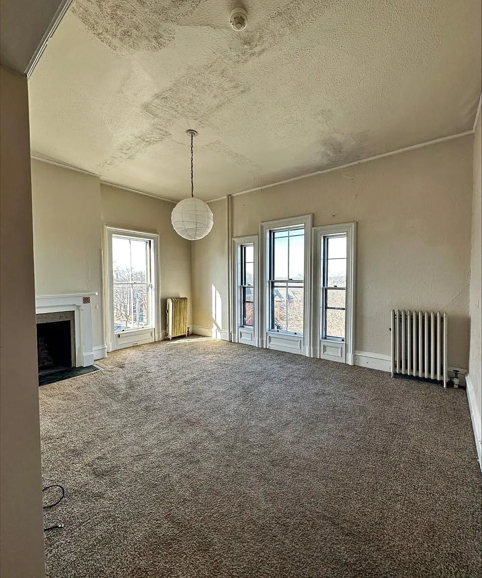 Studio, 900 sqft, $1,850 — Photo 1
