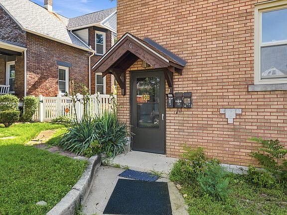 3rd image of 900 Wilcox St