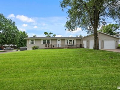 500 May St, Le Claire, IA, 52753