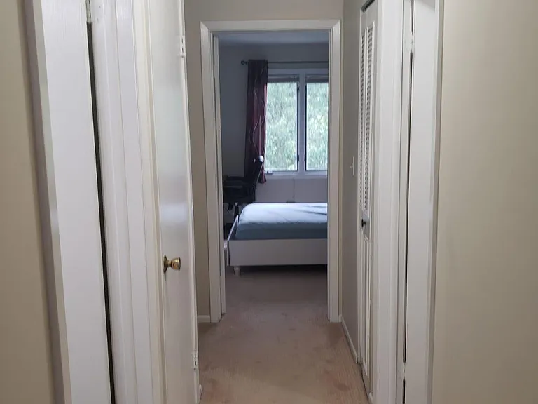 Walk way to Bedrooms