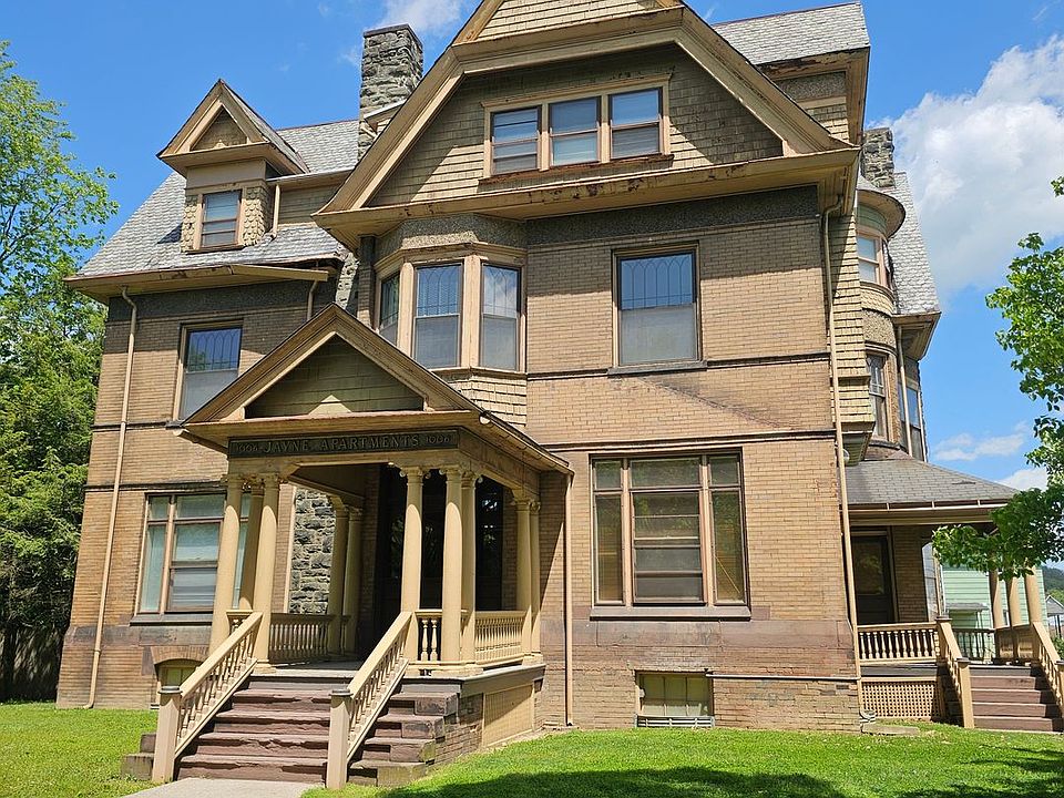 1st image of 1006 W 4th St