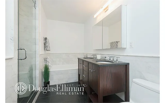 Sold by Douglas Elliman | media 14