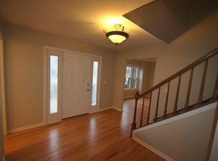 1002 W Main St, Cary, IL 60013