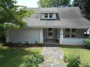 136 E Main St, Old Fort, NC 28762