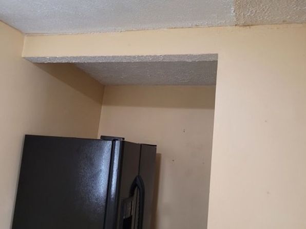 201 W Chestnut St APT C