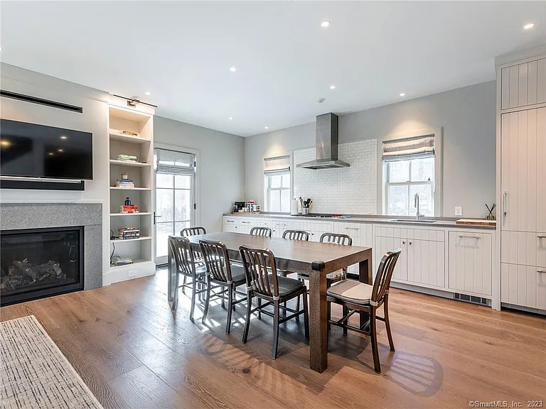 126 River Rd — Photo 11