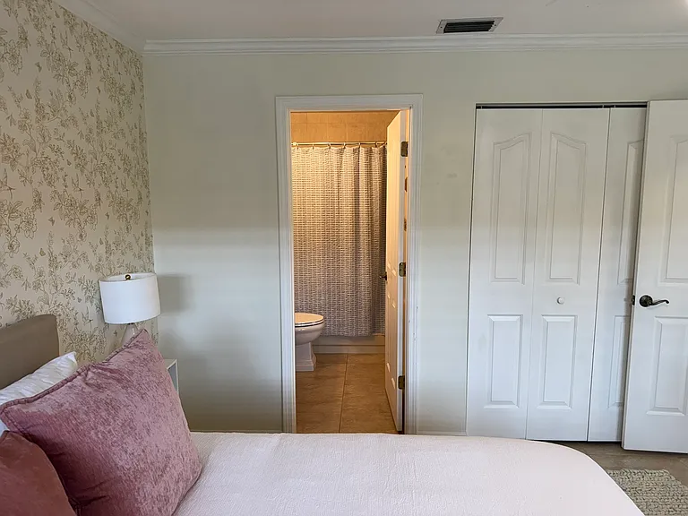 1800 Mariner Dr #6 — Photo 37