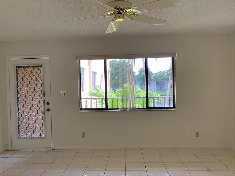 15126 Ashland St #246 — Photo 7