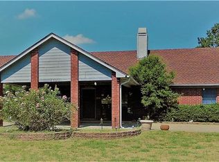 5660 Banks Rd, Fort Worth, TX 76140