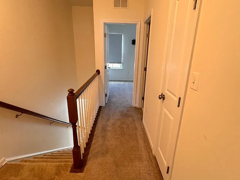 624 Ravenwood Dr — Photo 16