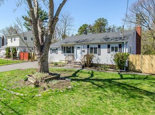 148 Twin Lawns Ave, Brentwood, NY 11717