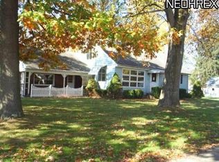 122 S Plum St, Gnadenhutten, OH