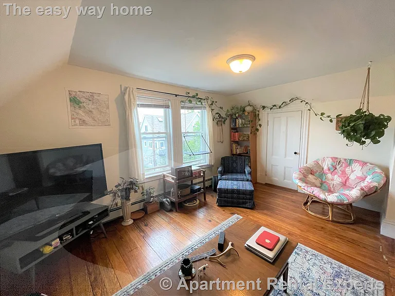 7 Ibbetson St #3 — Photo 3
