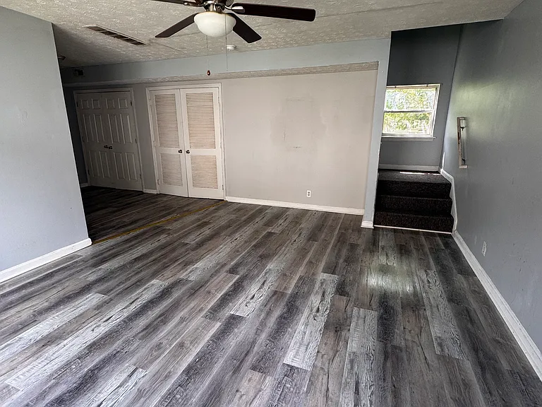519 E Kentucky St #103 — Photo 2