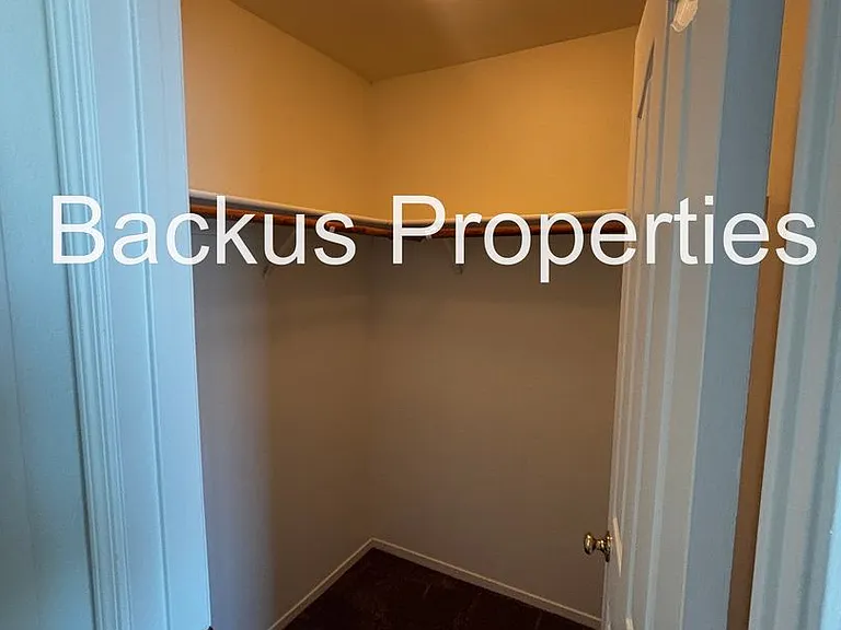 1065 Kensington Way — Photo 23
