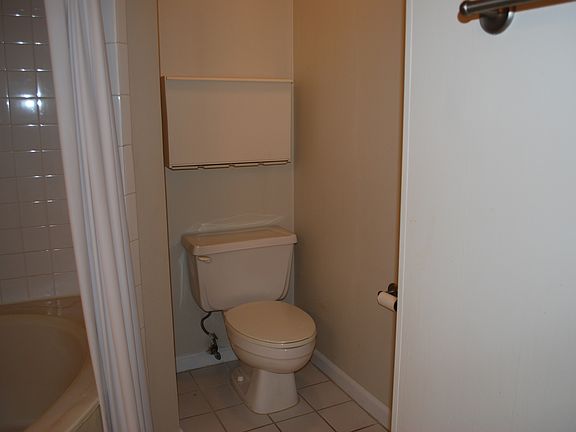4th image of 970 Sidney Marcus Blvd NE