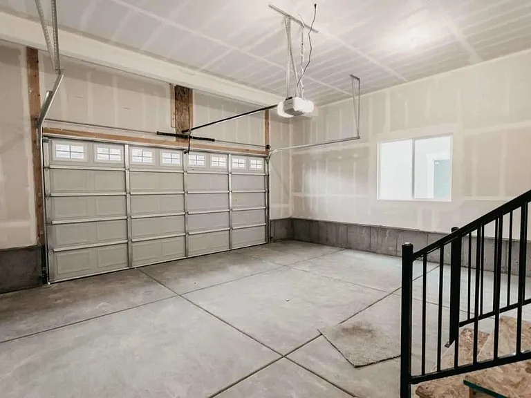 3868 W Hardman Way — Photo 31