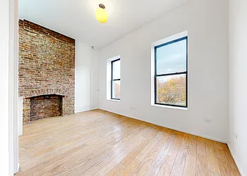 476 Central Park West