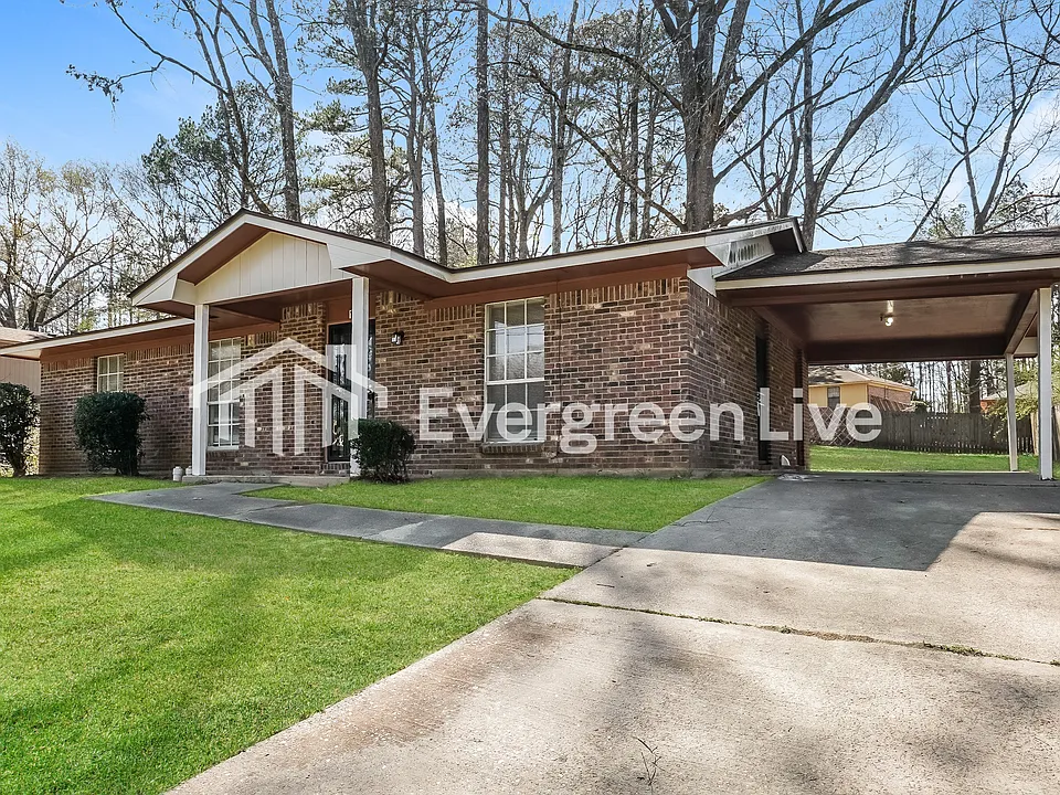 110 Larado Dr