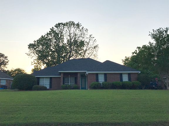 3rd image of 119 Heritage Dr
