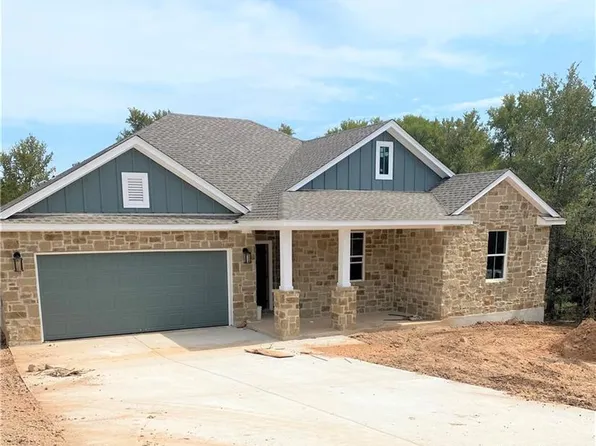 129 Diamond Head Dr, Bastrop, TX 78602