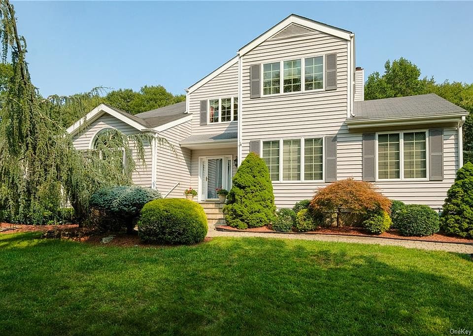 1st image of 2434 Pinetree Pl
