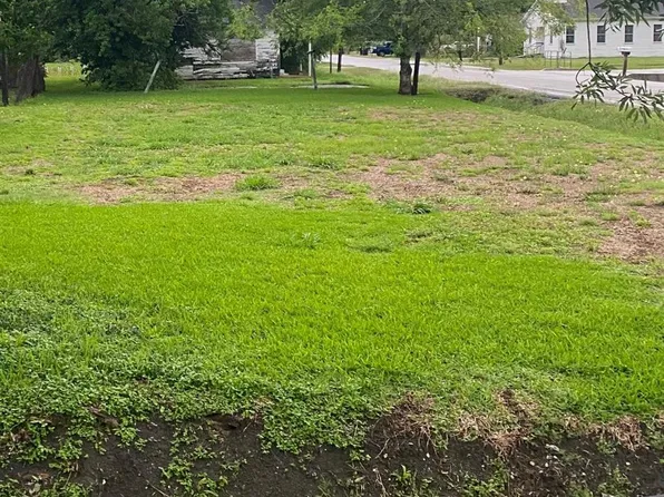 7214 Dallas St, Baytown, TX 77521