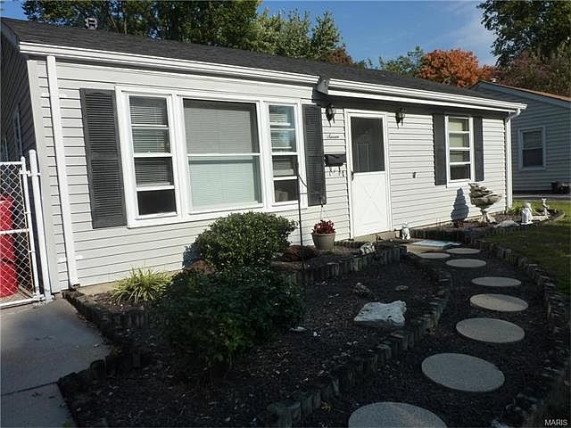 1st image of 7 McNulty Dr