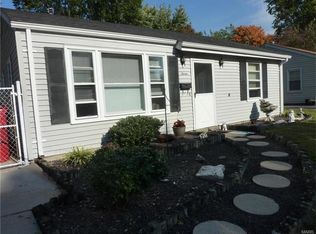 7 McNulty Dr, Florissant, MO 63031