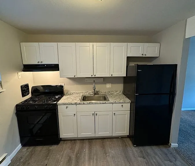 118 N Washington St #D — Photo 2