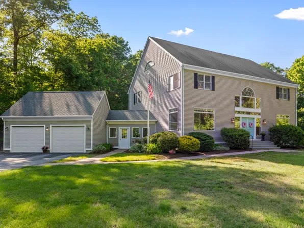 24 Village Street, Deep River, CT 06417