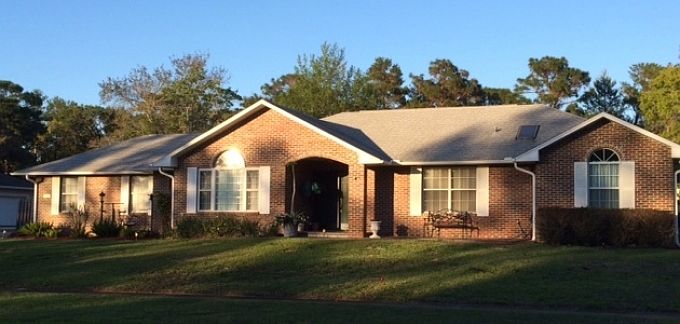 1st image of 372 Sevilla Dr