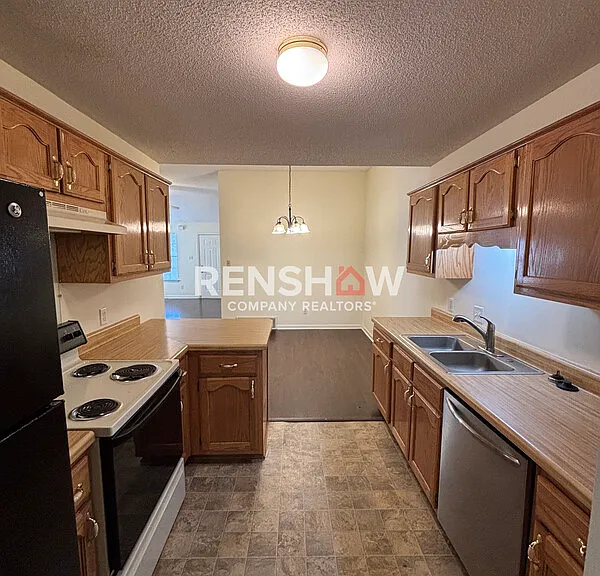 6893 Century Oaks Dr — Photo 2