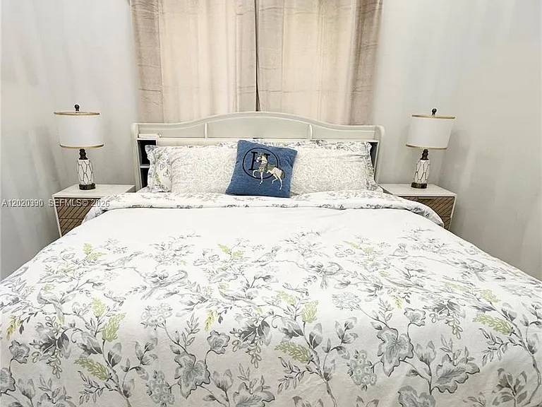 1670 SW 20th St #2 — Photo 18