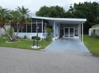 16627 Camelia Dr, Fort Myers, FL 33908