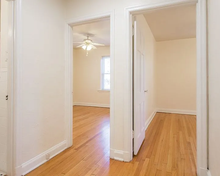 (204) 7339 Dartmouth Ave — Photo 23