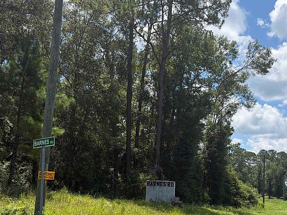 2nd image of 76 Barnes Rd
