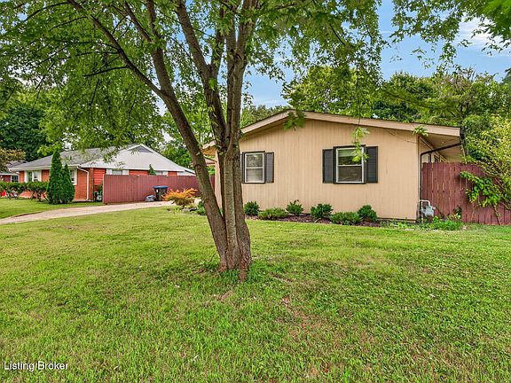 3rd image of 3639 Kelly Way